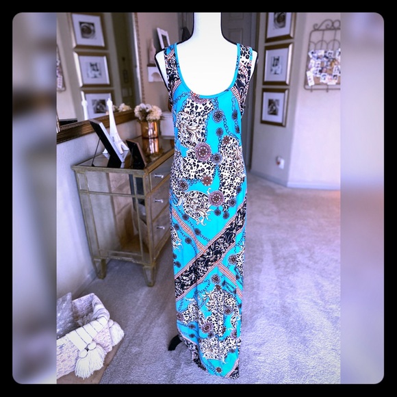 BONGO Dresses & Skirts - 🍭3/25🍭Tank Maxi Dress